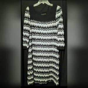 Women's "Chris Mclaughlin" Black/Gray Chevron Pattern Midi Sweater Dress 12